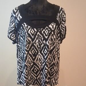 Susan Lawrence Black and White Geometric Blouse